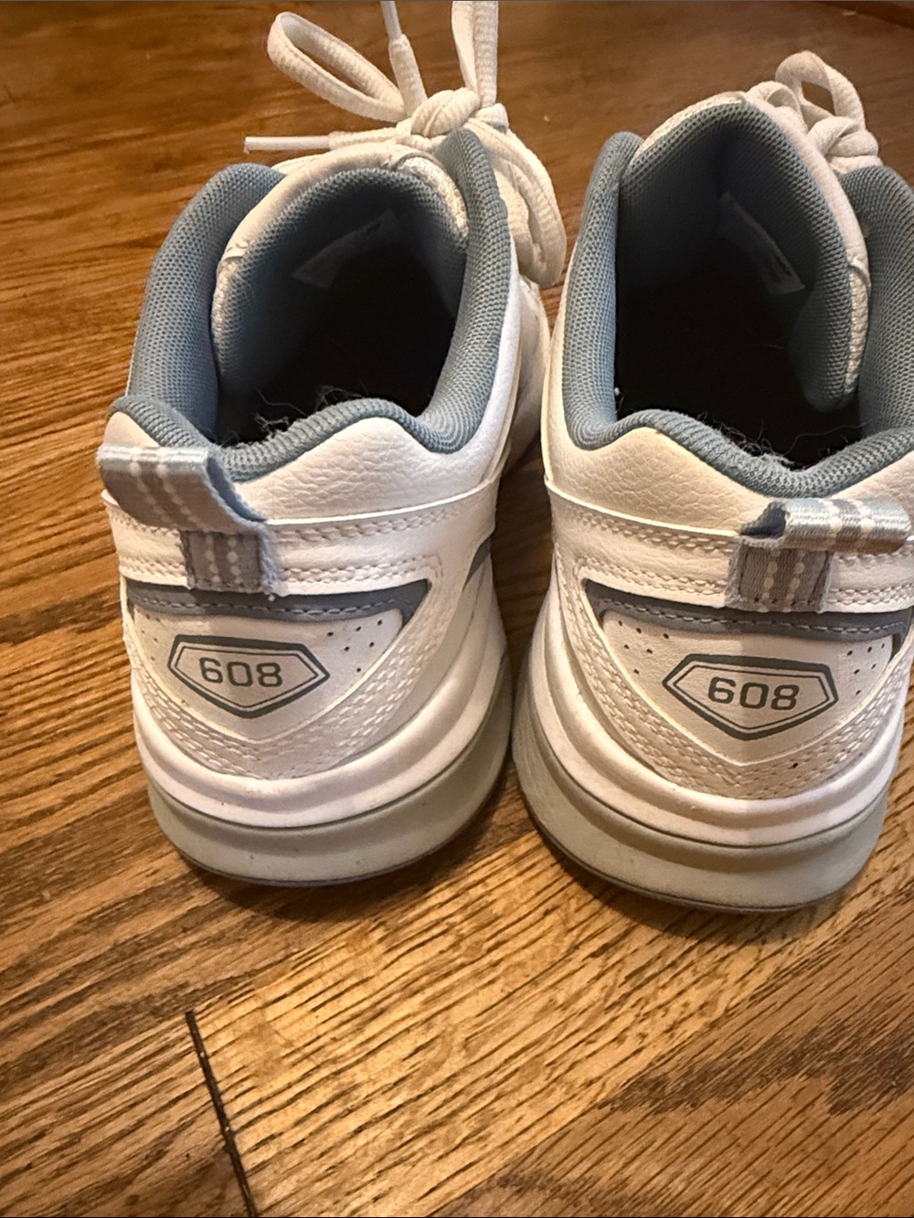 New Balance 608 Womens size 10 White and Light Blue & Gray Sneakers - Picture 3 of 6